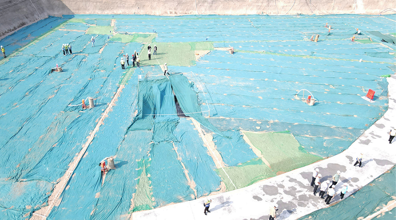 華東公司西咸新區(qū)項目03單元新地塊基坑驗(yàn)槽順利通過