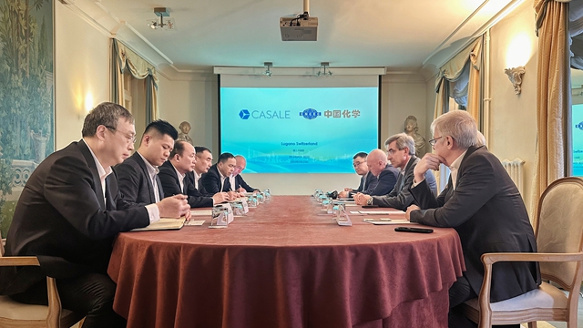 莫鼎革會(huì)見Casale首席執(zhí)行官費(fèi)德里科?扎爾迪