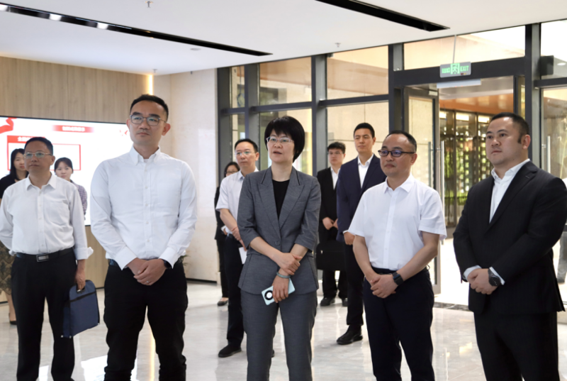 邱虹調(diào)研中國化學(xué)四化建岳陽自貿(mào)片區(qū)綜合體項(xiàng)目建設(shè)