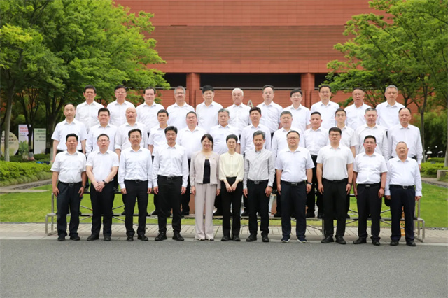 中國化學第一期正職干部領(lǐng)導(dǎo)能力提升培訓班結(jié)業(yè)